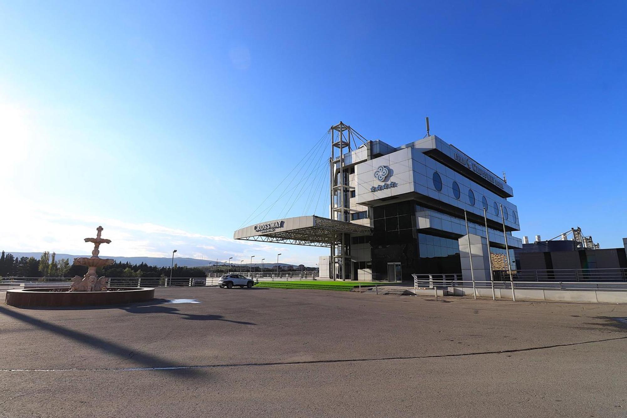 Crossway Hotel Masazir Exteriör bild